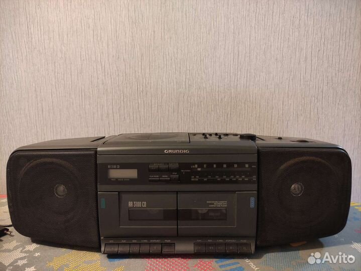 Музыкальный центр Grundig