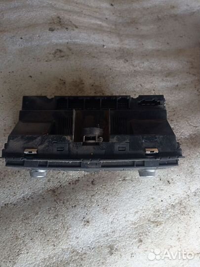 Блок управления климат контролем Audi A8 D3