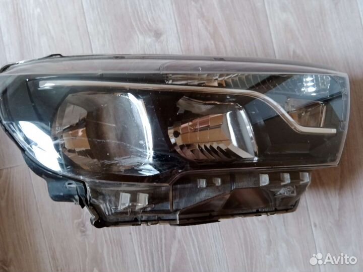 Фара правая LADA vesta