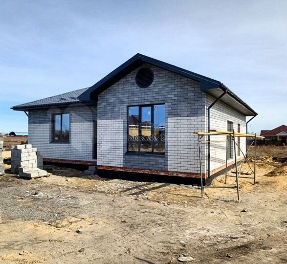 Дом 100 м² на участке 8 сот.