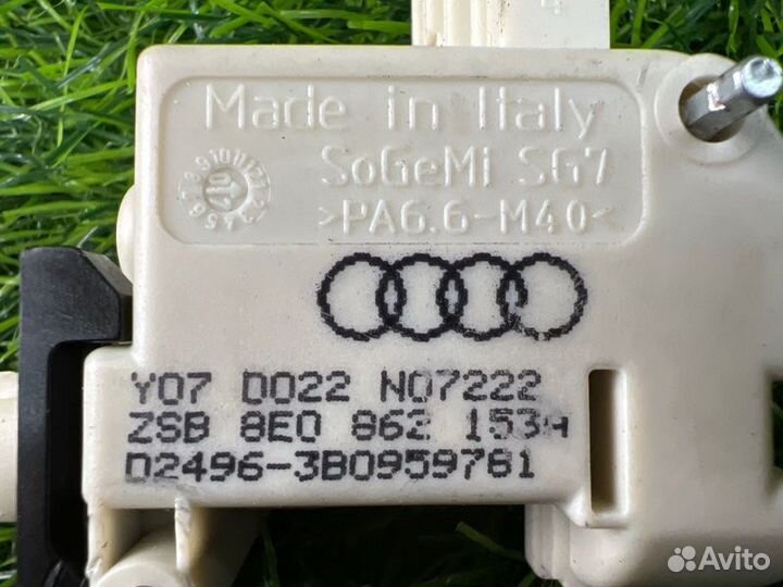 Замок лючка бензобака Audi A4 B7 BFB 1.8T 2007