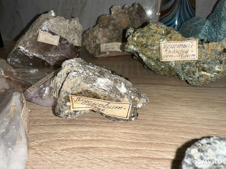 Минералы камни кристаллы геологическая коллекция