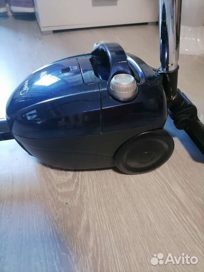 Пылесос Midea
