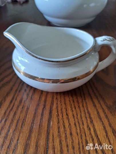 Супница, соусник,перечница, блюдо