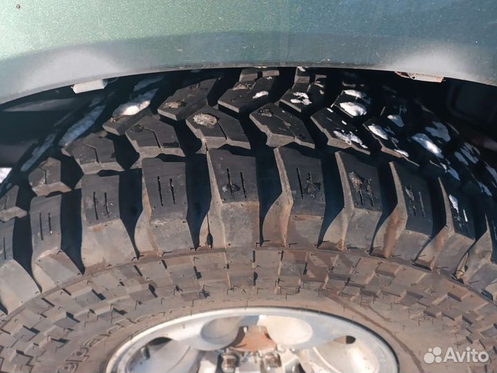 Maxxis M8060 Trepador Radial 325/70 R15