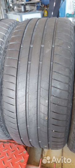 Bridgestone Turanza T005 235/45 R17