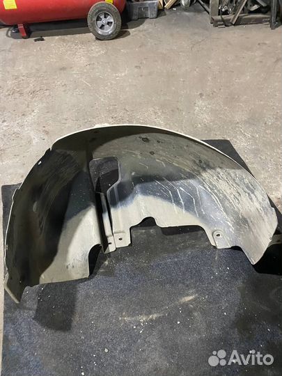 Задний правый локер Volkswagen Polo