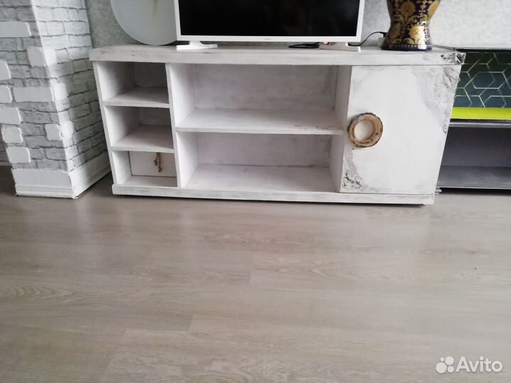Тумба под тв белая, авторская