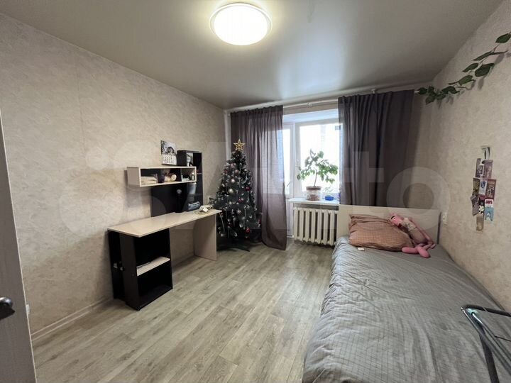 4-к. квартира, 76 м², 3/5 эт.