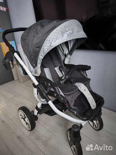 Детская прогулочная коляска