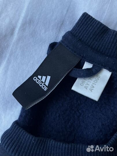 Спортивный костюм adidas