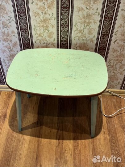 Журнальный столик