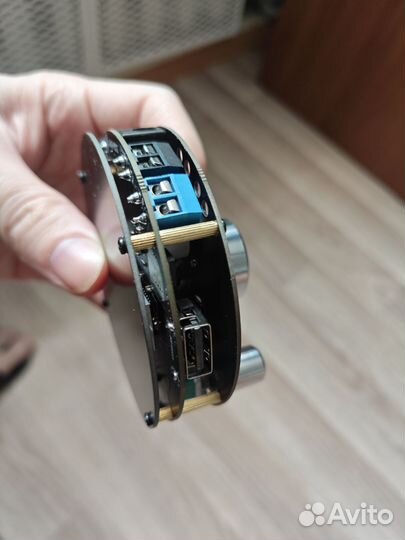 Утлитель ZK-R21E. Для колонок+саб. 50+100 вт