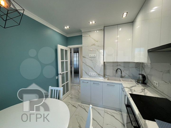 2-к. квартира, 52 м², 11/14 эт.