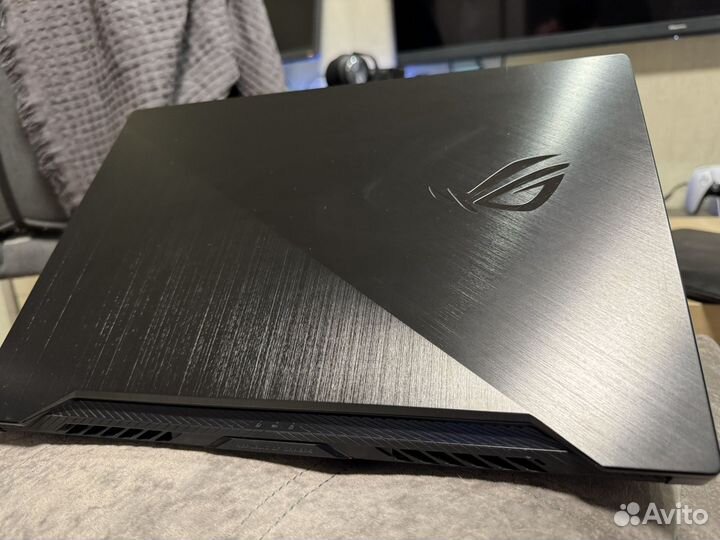 Ноутбук Asus Zephyrus G15 (Ryzen 7 + RTX 2060)