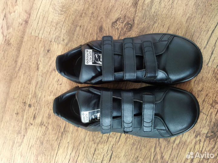 Кроссовки adidas 35 размер