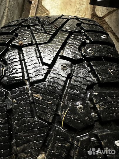 Pirelli Ice Zero R16