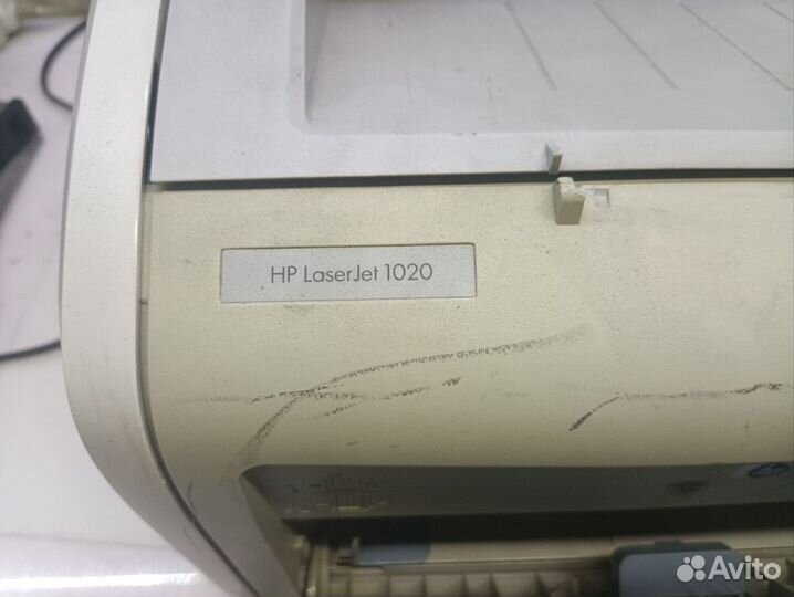 Принтер HP laserjet 1020 уставший но рабочий