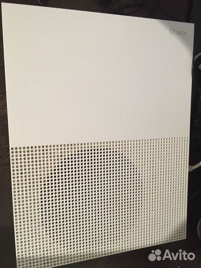 Xbox One s 1tb с играми