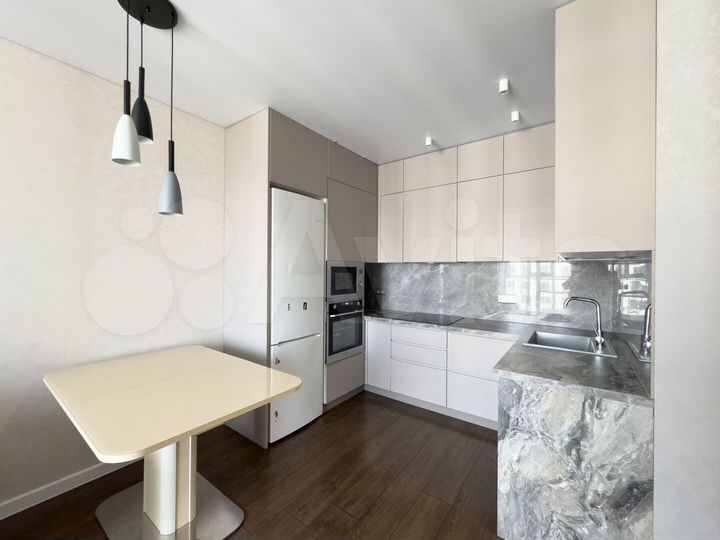 3-к. квартира, 56,5 м², 23/25 эт.