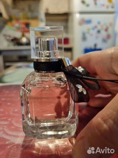 Парфюмерная вода Yves Saint Laurent Eua De Parfum