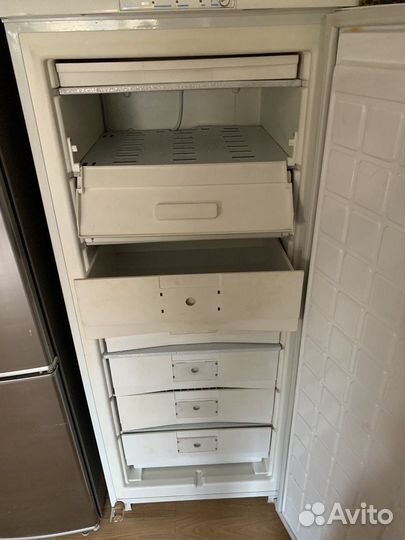 Морозильная камера Бирюса