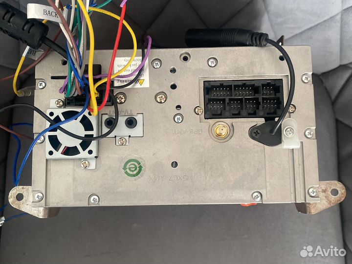 Продам автомагнитолу Phantom DVM-120G i5