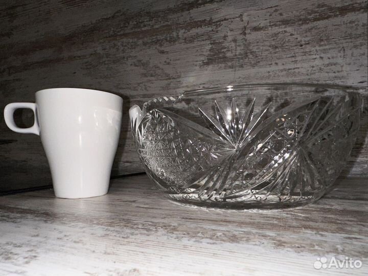 Хрустальная ваза