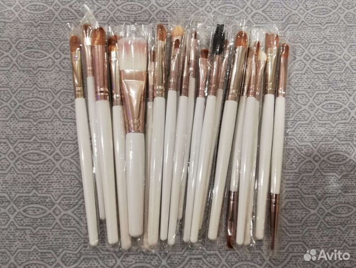 Новый набор кистей 20 штук