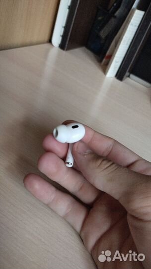 Правый наушник airpods pro 2