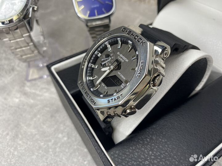 Часы Casio G-Shock GA-2100