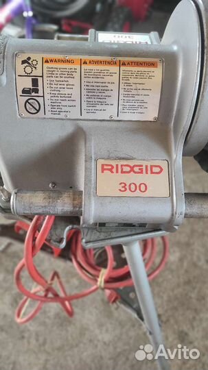 Резьбонарезной станок