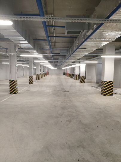 Машиноместо, 20 м²