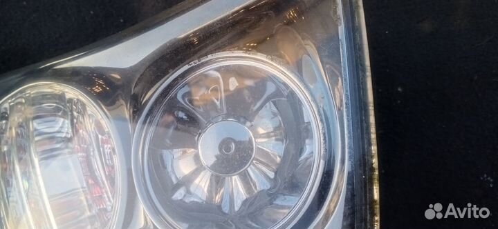 Фонарь крышки багажника левый Lexus RX400h