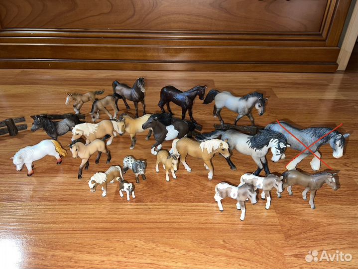 Коллекционные фигурки лошадей Schleich
