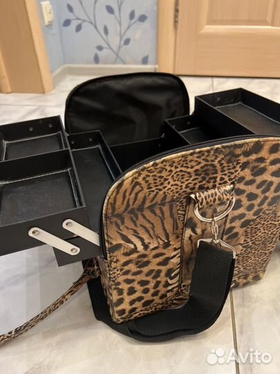 Чемодан для визажиста