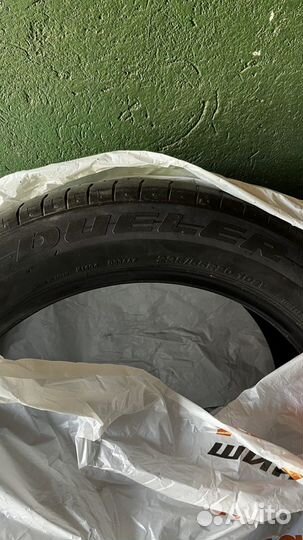 Bridgestone Dueler H/L 33 235/55 R20