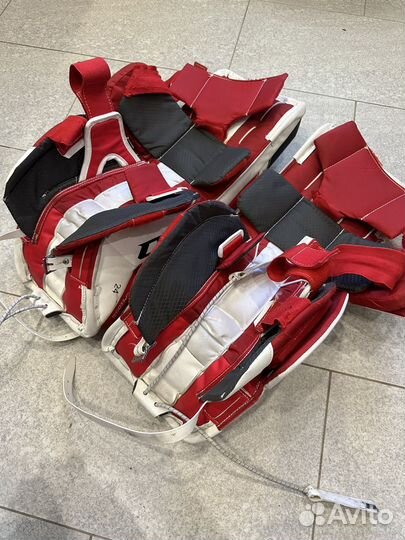 Вратарские щитки ccm детские