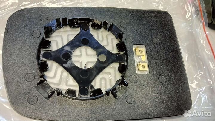 Зеркальный элемент левый Honda CRV