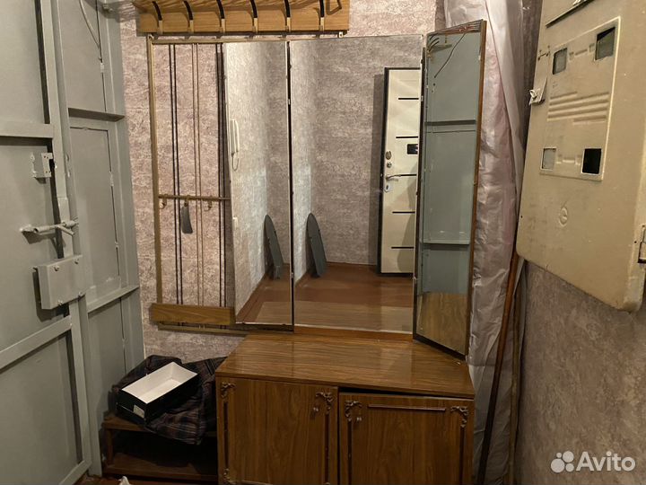 Трельяж тумбочка с зеркалом