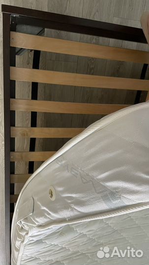 Кровать двухспальная с матрасом бу 160 200