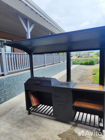 Мангал с крышей
