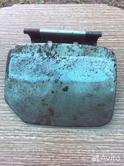 Крышка люка бензобака на Газель