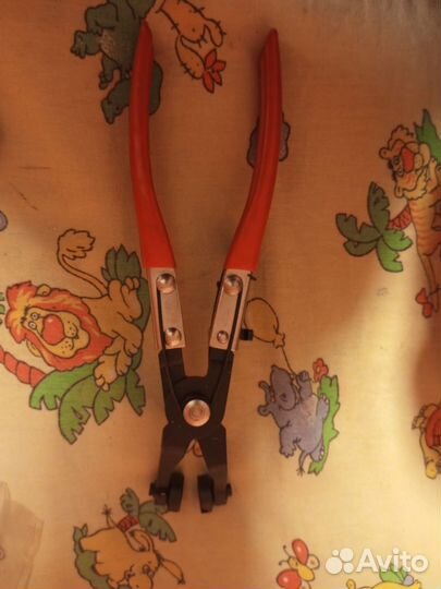 Щипцы для хомутов изогнутые