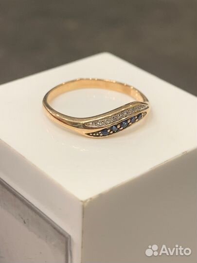 Кольцо золотое с бриллиантами