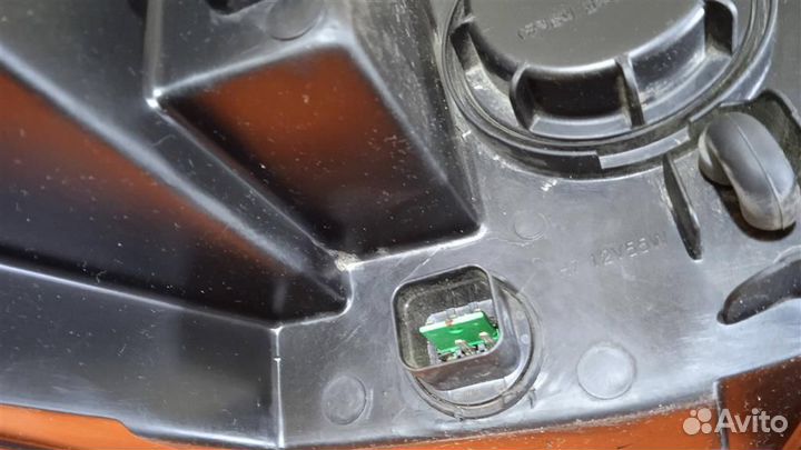 Фара левая Hyundai Santa Fe SM (2005-2012)