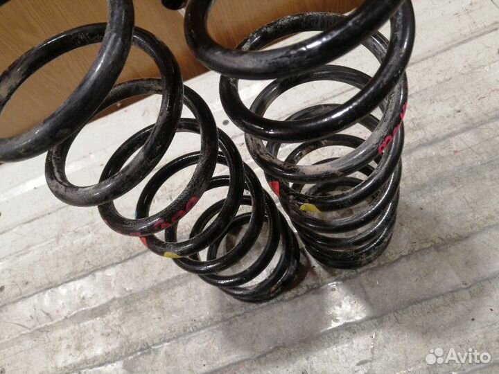 Пружина задняя Ford Focus 3 седан 1.6 iqdb 2012