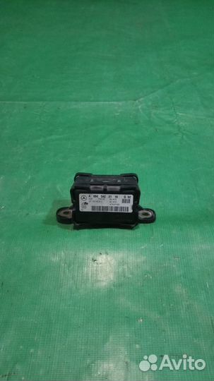 Датчик ускорения Mercedes W221 A0045422118