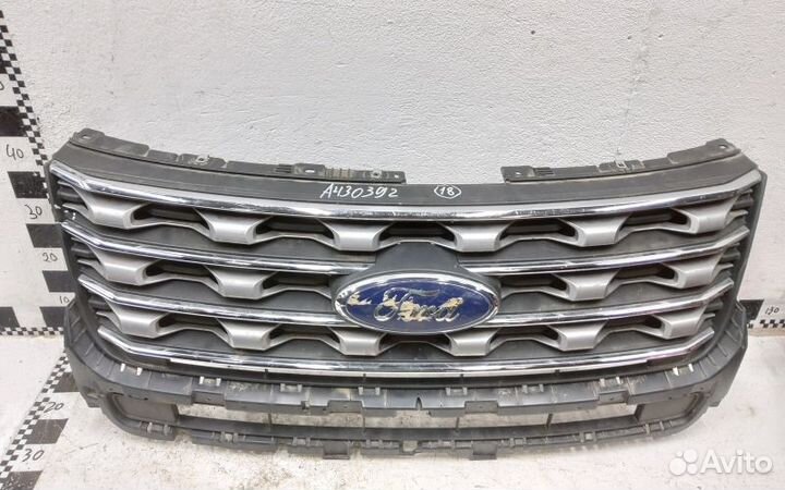 Решетка радиатора Ford Explorer 5 Restail 1