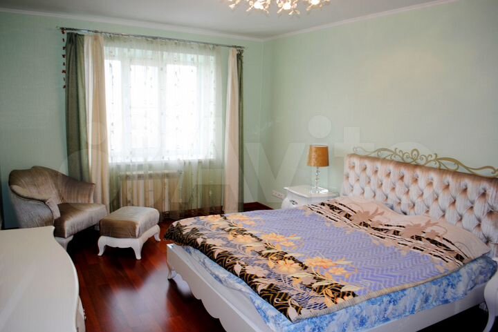 5-к. квартира, 240 м², 10/11 эт.